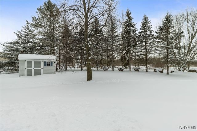 6338 Hamm Road, Lockport Town, NY 14094