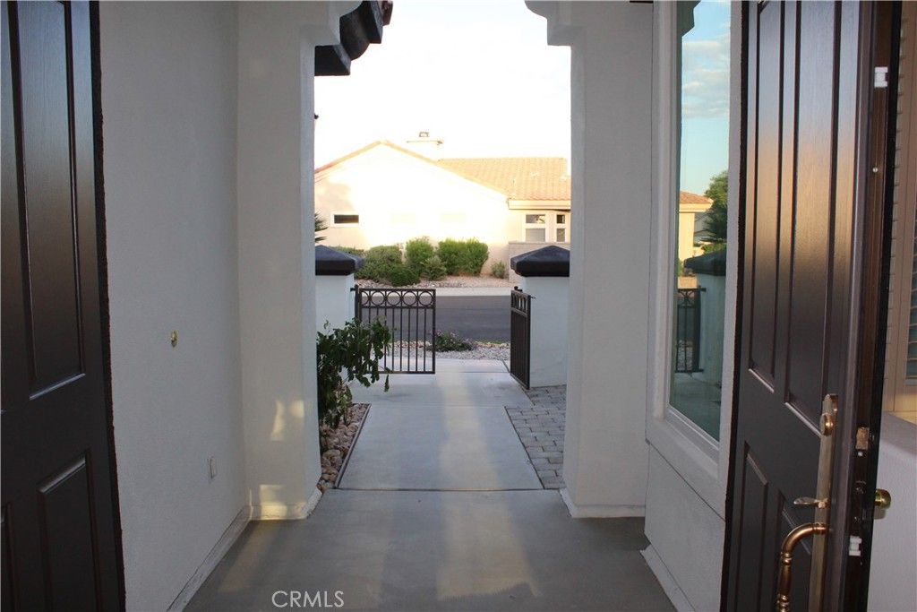 Image 11 of property listing at 38173 Grand Oaks, Palm Desert, CA 92211