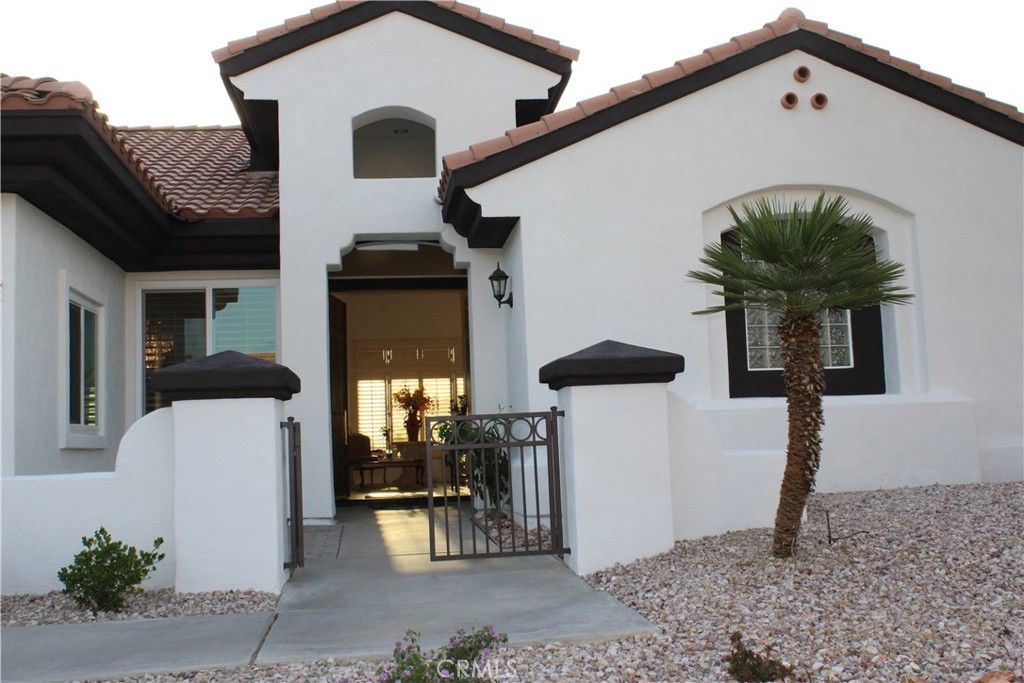 Image 6 of property listing at 38173 Grand Oaks, Palm Desert, CA 92211