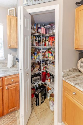 11083 MAYBIRD AVENUE, Weeki Wachee, FL 34613