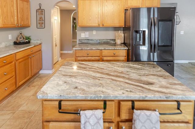 11083 MAYBIRD AVENUE, Weeki Wachee, FL 34613