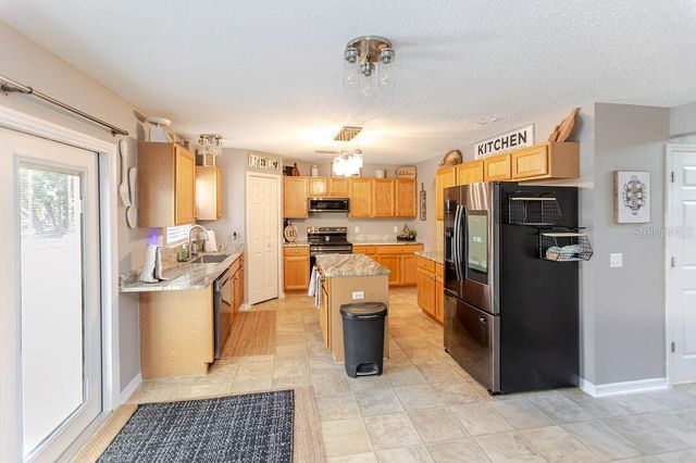 11083 MAYBIRD AVENUE, Weeki Wachee, FL 34613