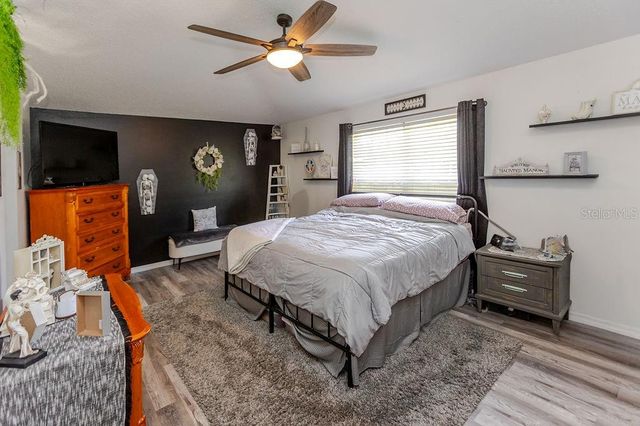 11083 MAYBIRD AVENUE, Weeki Wachee, FL 34613