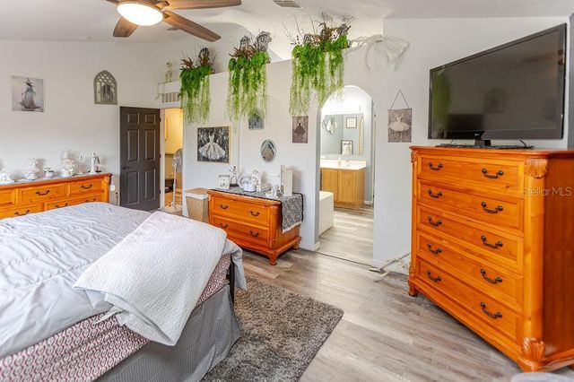 11083 MAYBIRD AVENUE, Weeki Wachee, FL 34613