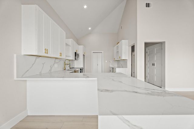 16623 Jamaica Cove Road, Jamaica Beach, TX 77554