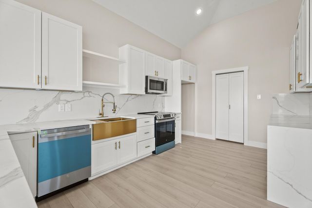 16623 Jamaica Cove Road, Jamaica Beach, TX 77554