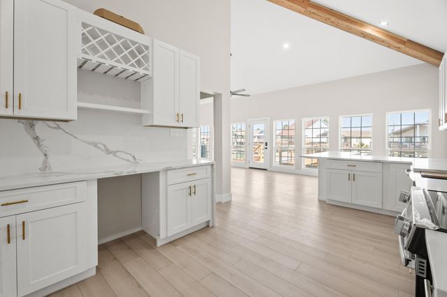 16623 Jamaica Cove Road, Jamaica Beach, TX 77554