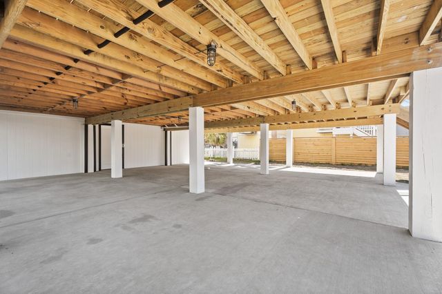 16623 Jamaica Cove Road, Jamaica Beach, TX 77554