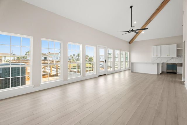 16623 Jamaica Cove Road, Jamaica Beach, TX 77554