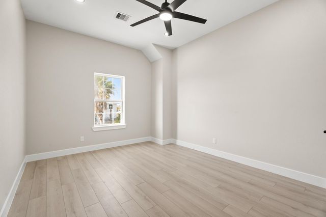 16623 Jamaica Cove Road, Jamaica Beach, TX 77554