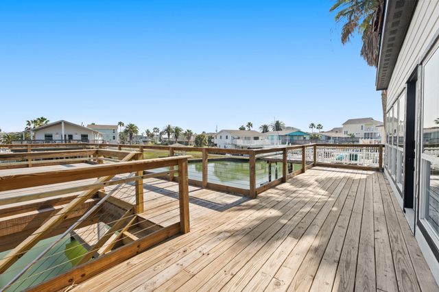 16623 Jamaica Cove Road, Jamaica Beach, TX 77554