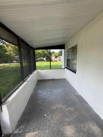 1718 KENTUCKY AVENUE, St Cloud, FL 34769