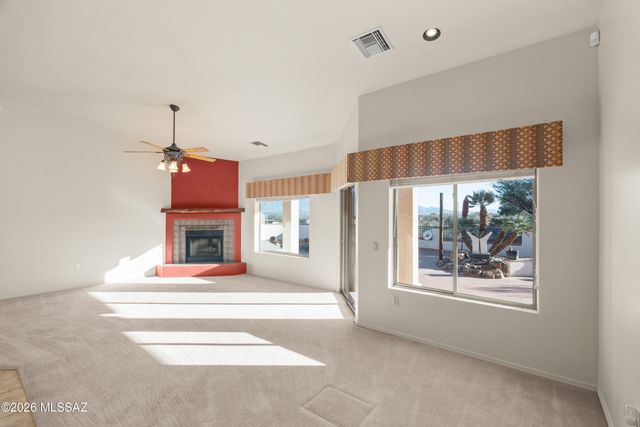 1023 W Placita Inocente, Green Valley, AZ 85614