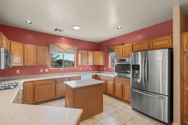 1023 W Placita Inocente, Green Valley, AZ 85614