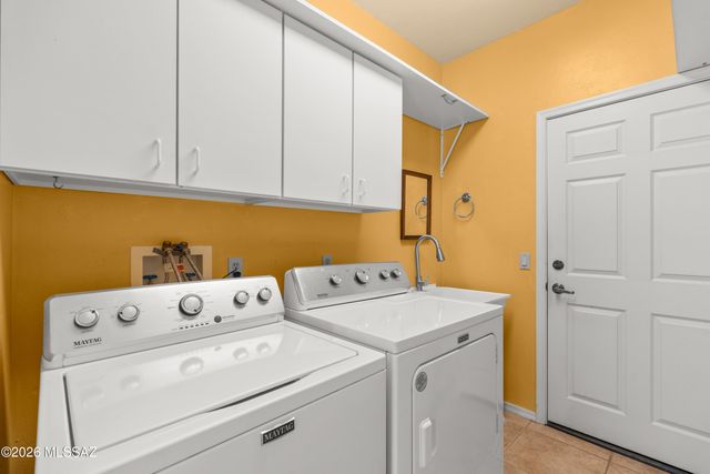 1023 W Placita Inocente, Green Valley, AZ 85614