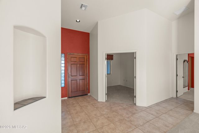 1023 W Placita Inocente, Green Valley, AZ 85614