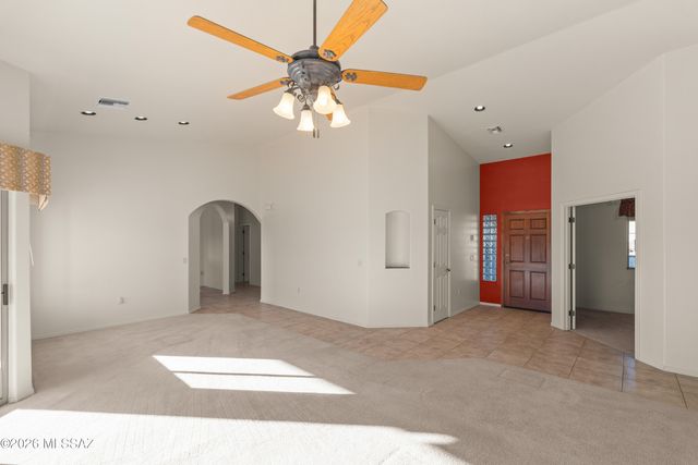 1023 W Placita Inocente, Green Valley, AZ 85614