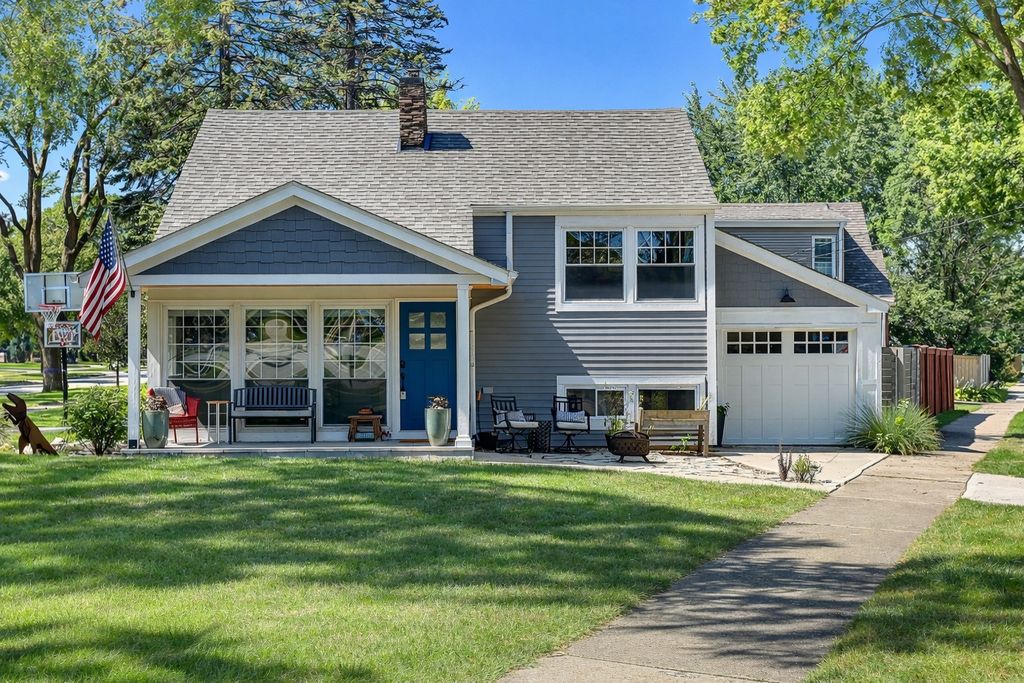 291 E Wilson Street, Elmhurst, IL 60126