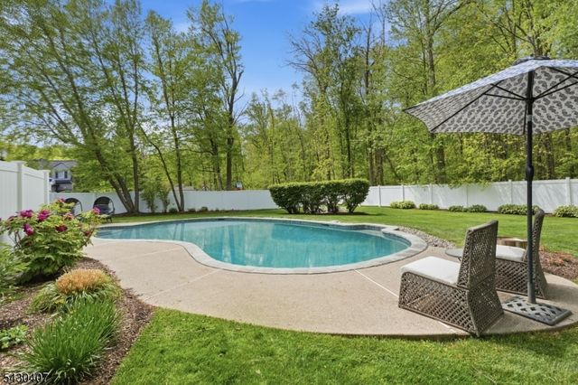 88 Westminster Rd, Chatham Twp., NJ 07928