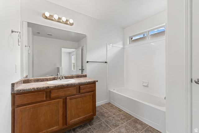 1282 N LILY PAD DR, Spanish Fork, UT 84660