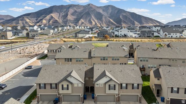 1282 N LILY PAD DR, Spanish Fork, UT 84660