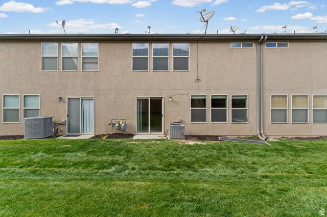 1282 N LILY PAD DR, Spanish Fork, UT 84660