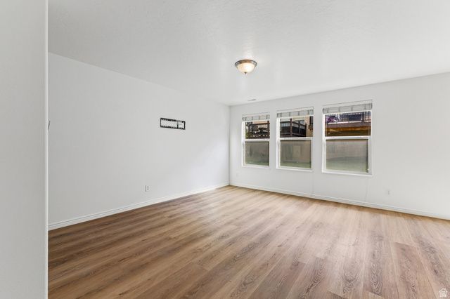 1282 N LILY PAD DR, Spanish Fork, UT 84660