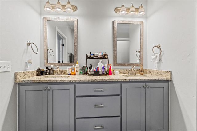 4722 Sandhill, Enid, OK 73703