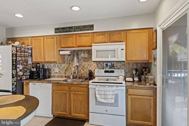 436 CARVER AVE, Lawnside, NJ 08045