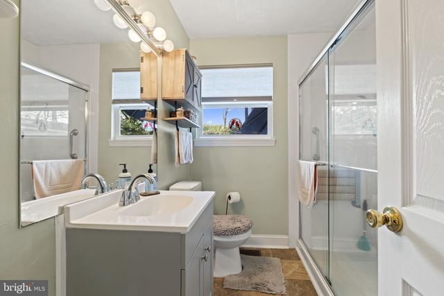 436 CARVER AVE, Lawnside, NJ 08045