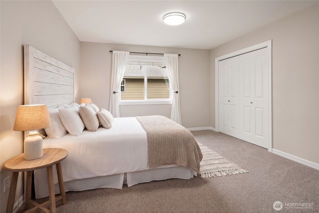 27534 SE 28th Place, Sammamish, WA 98075