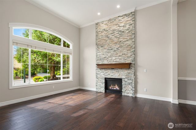 27534 SE 28th Place, Sammamish, WA 98075