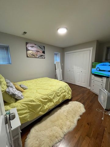 1431 W Cortez Street 1R, Chicago, IL 60642