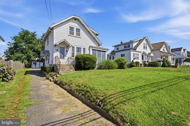 316 POWELL RD, Springfield, PA 19064