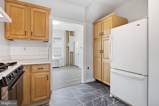 316 POWELL RD, Springfield, PA 19064