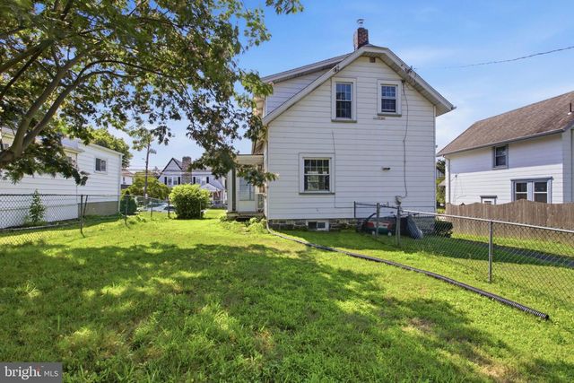 316 POWELL RD, Springfield, PA 19064