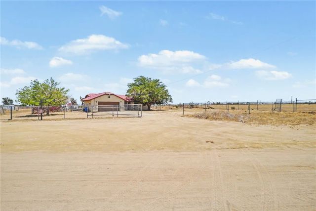13451 Sonora Road, Phelan, CA 92371