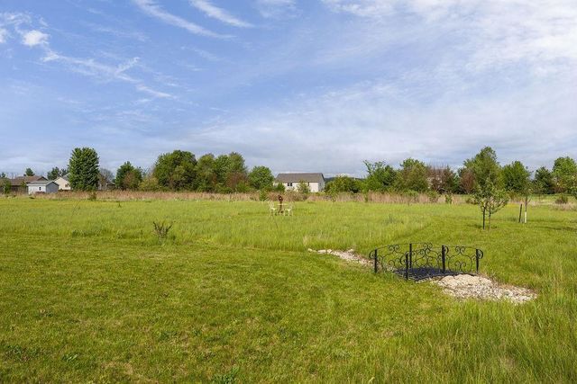 N8834 Hannah Road, Belleville, WI 53508