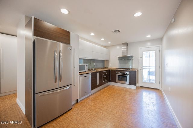 1850 E MARYLAND Avenue 21, Phoenix, AZ 85016