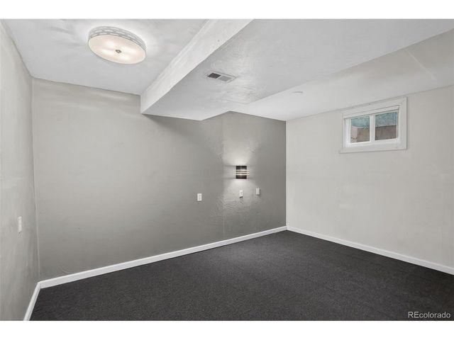 6199 Independence St, Arvada, CO 80004