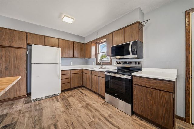 3145 Saturn Avenue, Eau Claire, WI 54703