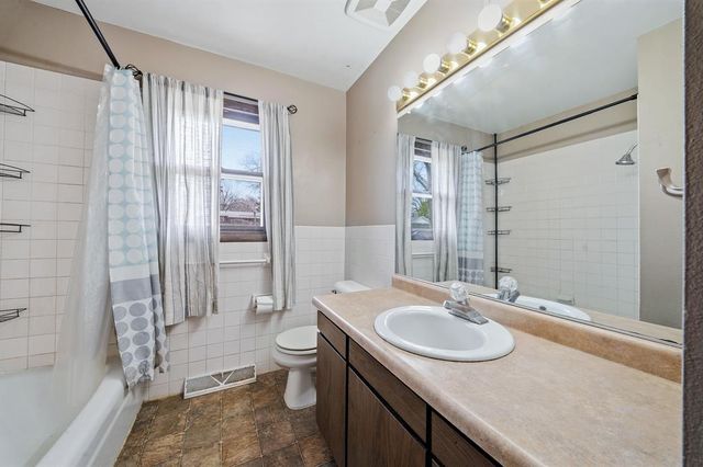 3145 Saturn Avenue, Eau Claire, WI 54703