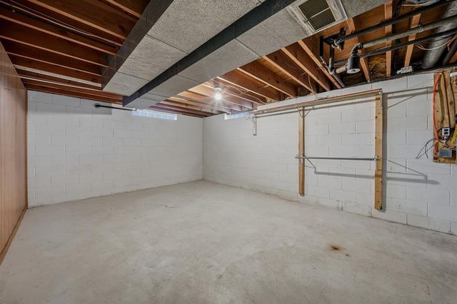 3145 Saturn Avenue, Eau Claire, WI 54703