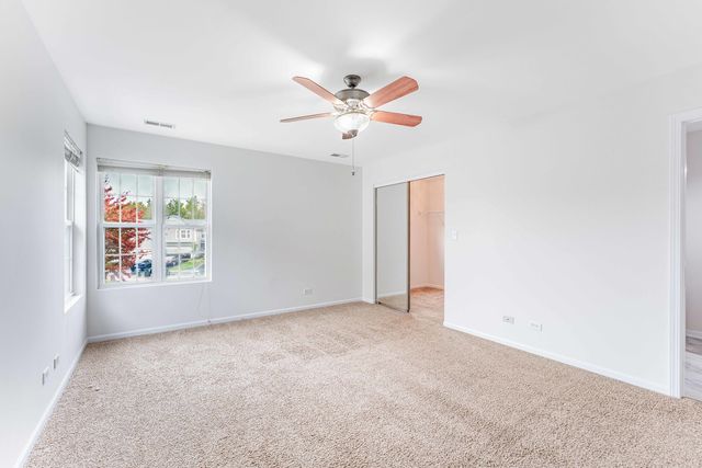 2525 Looking Glass Court, Aurora, IL 60502