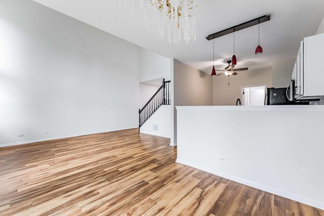 2525 Looking Glass Court, Aurora, IL 60502