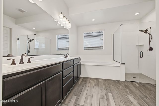 10220 E THATCHER Avenue, Mesa, AZ 85212