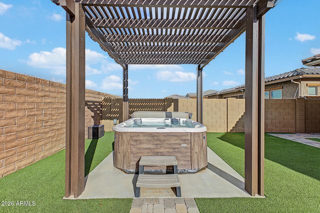 10220 E THATCHER Avenue, Mesa, AZ 85212