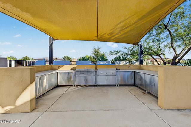 10220 E THATCHER Avenue, Mesa, AZ 85212