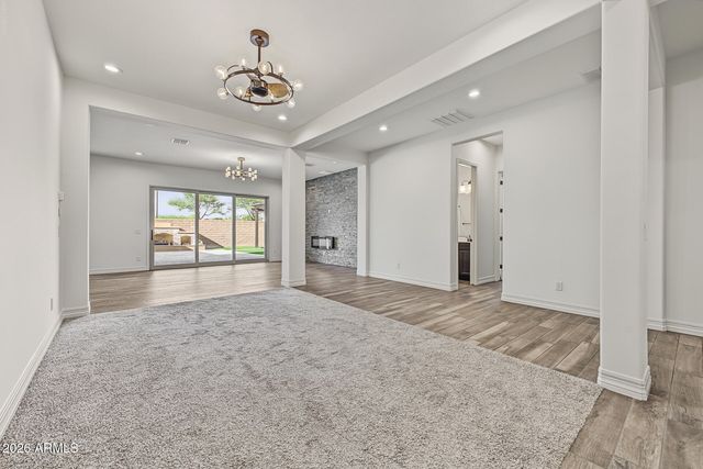 10220 E THATCHER Avenue, Mesa, AZ 85212