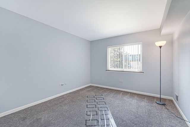 9446 Bay Colony Drive 2S, Des Plaines, IL 60016